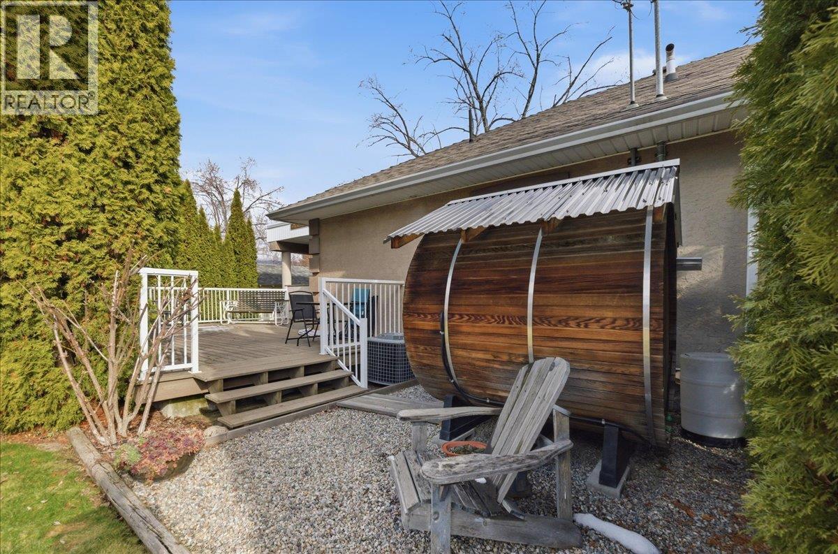 201 Ritchie Avenue, Trail, British Columbia  V1R 1H1 - Photo 44 - 10389872