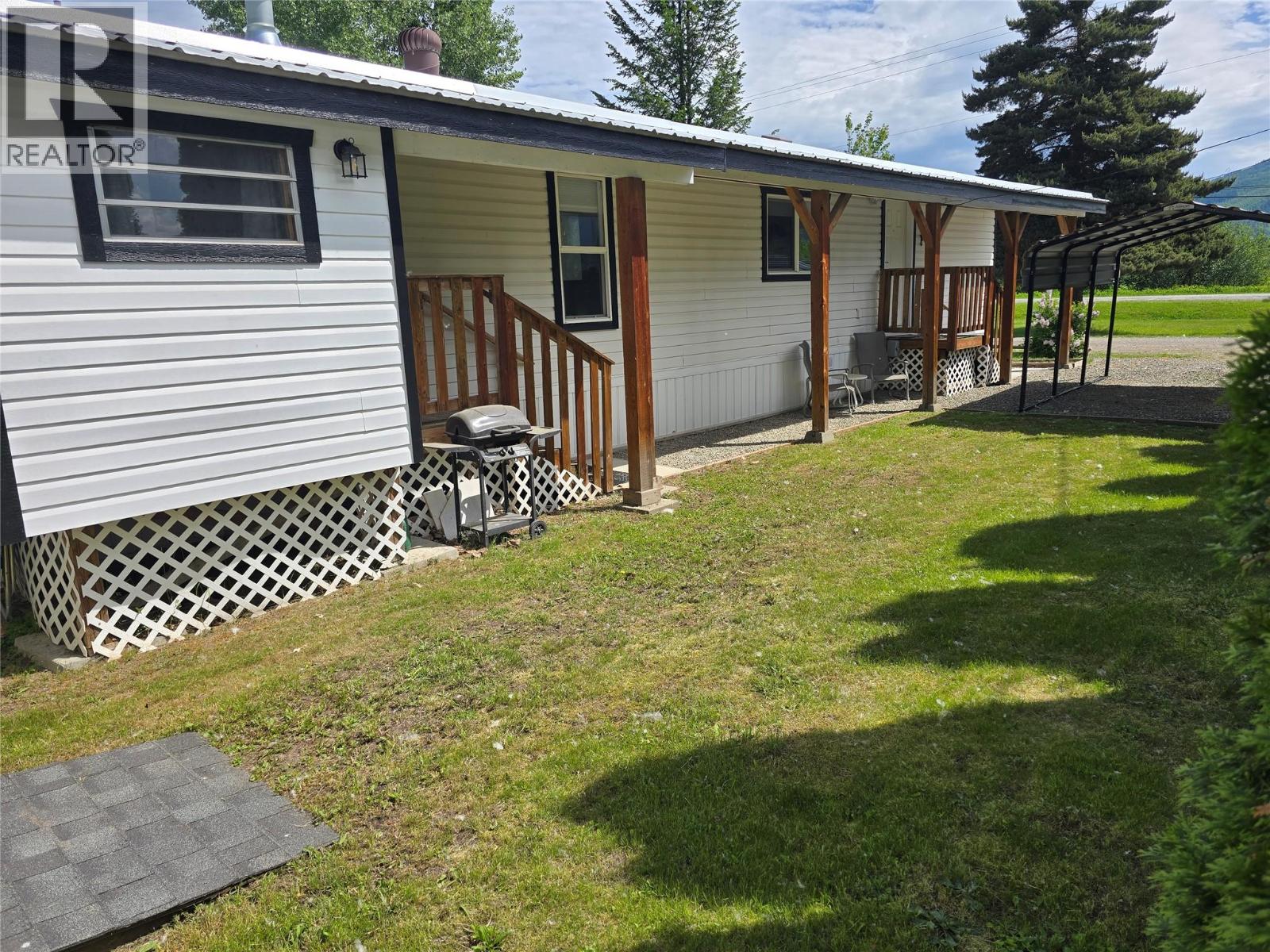 851 Old N Thompson Highway Unit# 4, Clearwater, British Columbia  V0E 1N2 - Photo 3 - 10390147