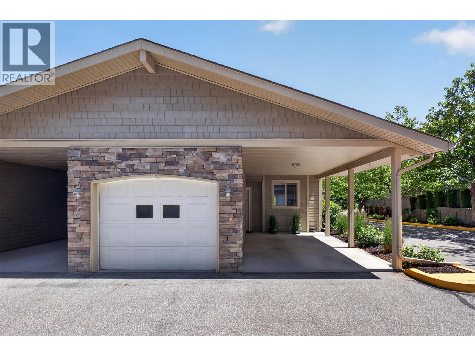 1798 Olympus Way Unit# 5, West Kelowna, British Columbia  V1Z 3H9 - Photo 2 - 10389678