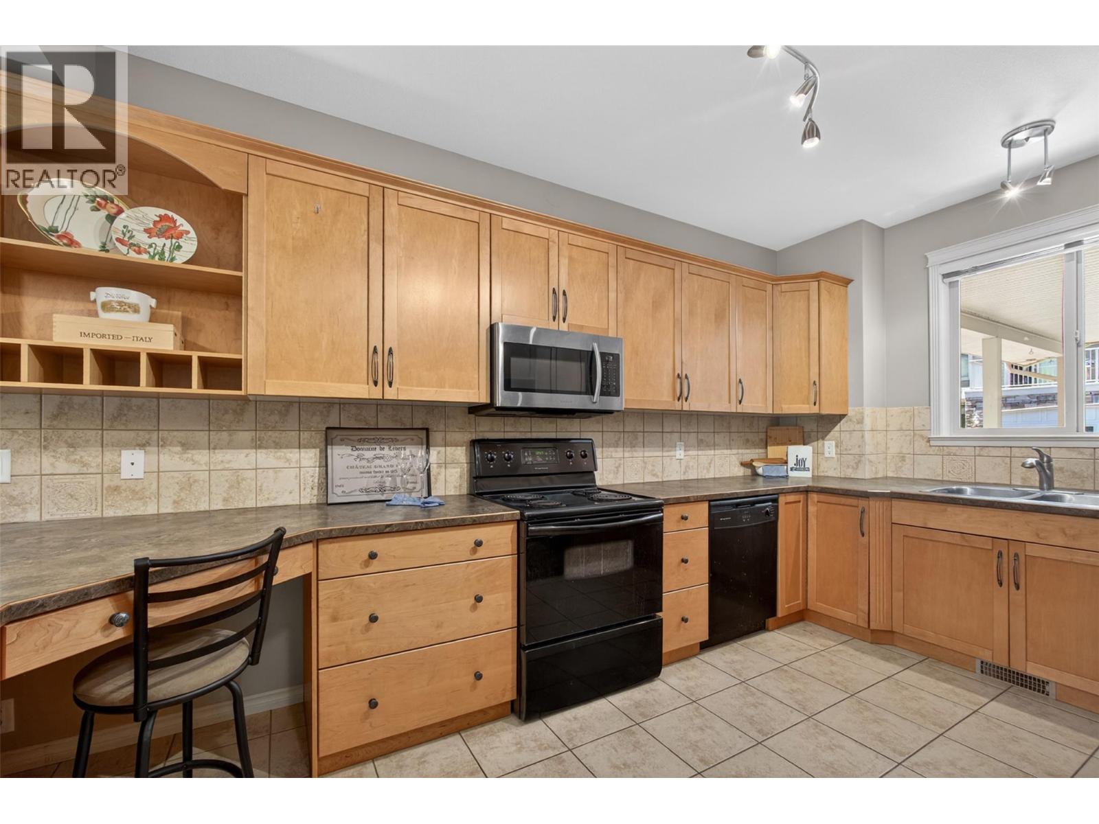 1798 Olympus Way Unit# 5, West Kelowna, British Columbia  V1Z 3H9 - Photo 5 - 10389678