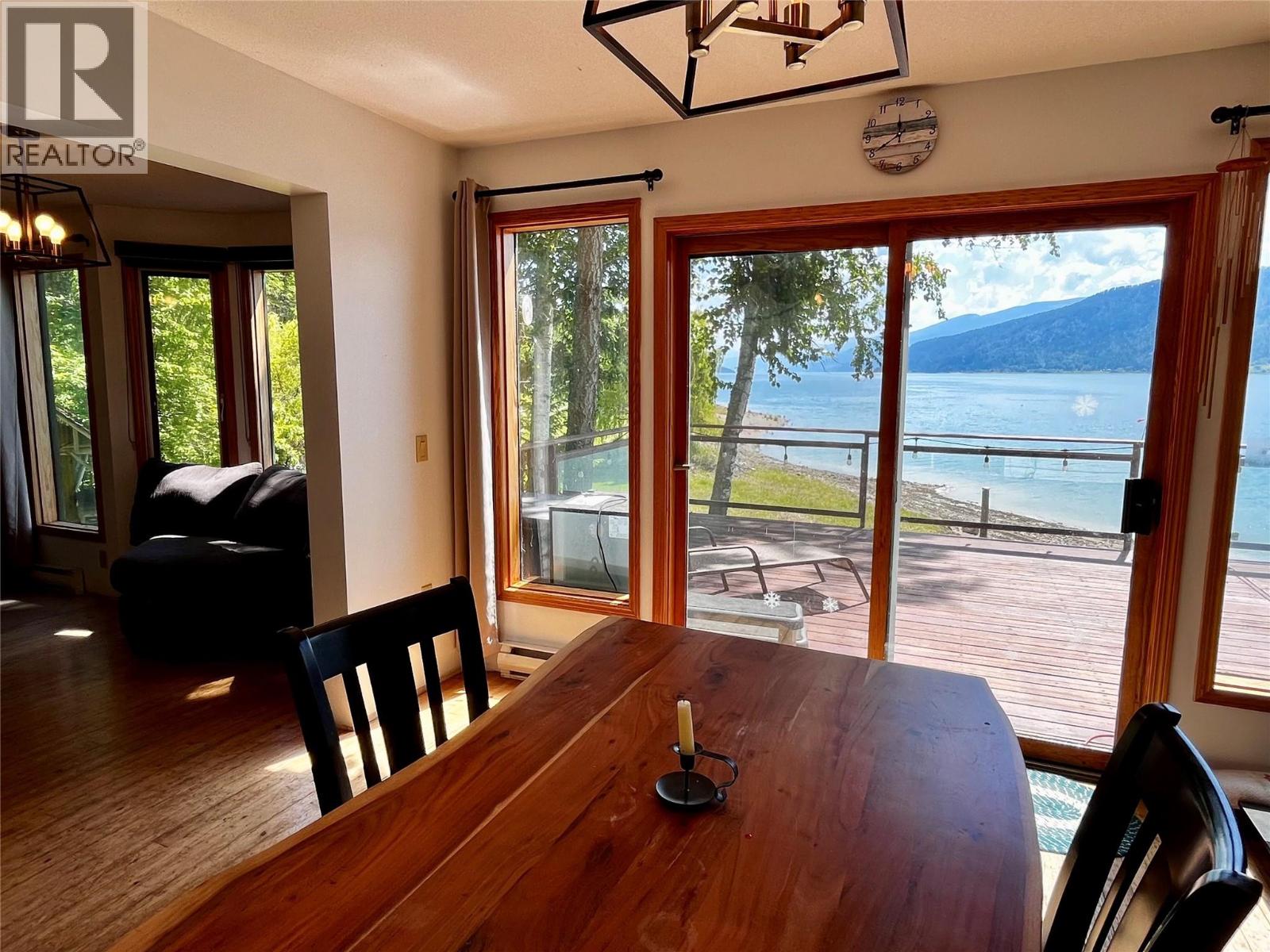 620 Applegrove Road, Fauquier, British Columbia  V0G 1K0 - Photo 20 - 10389030