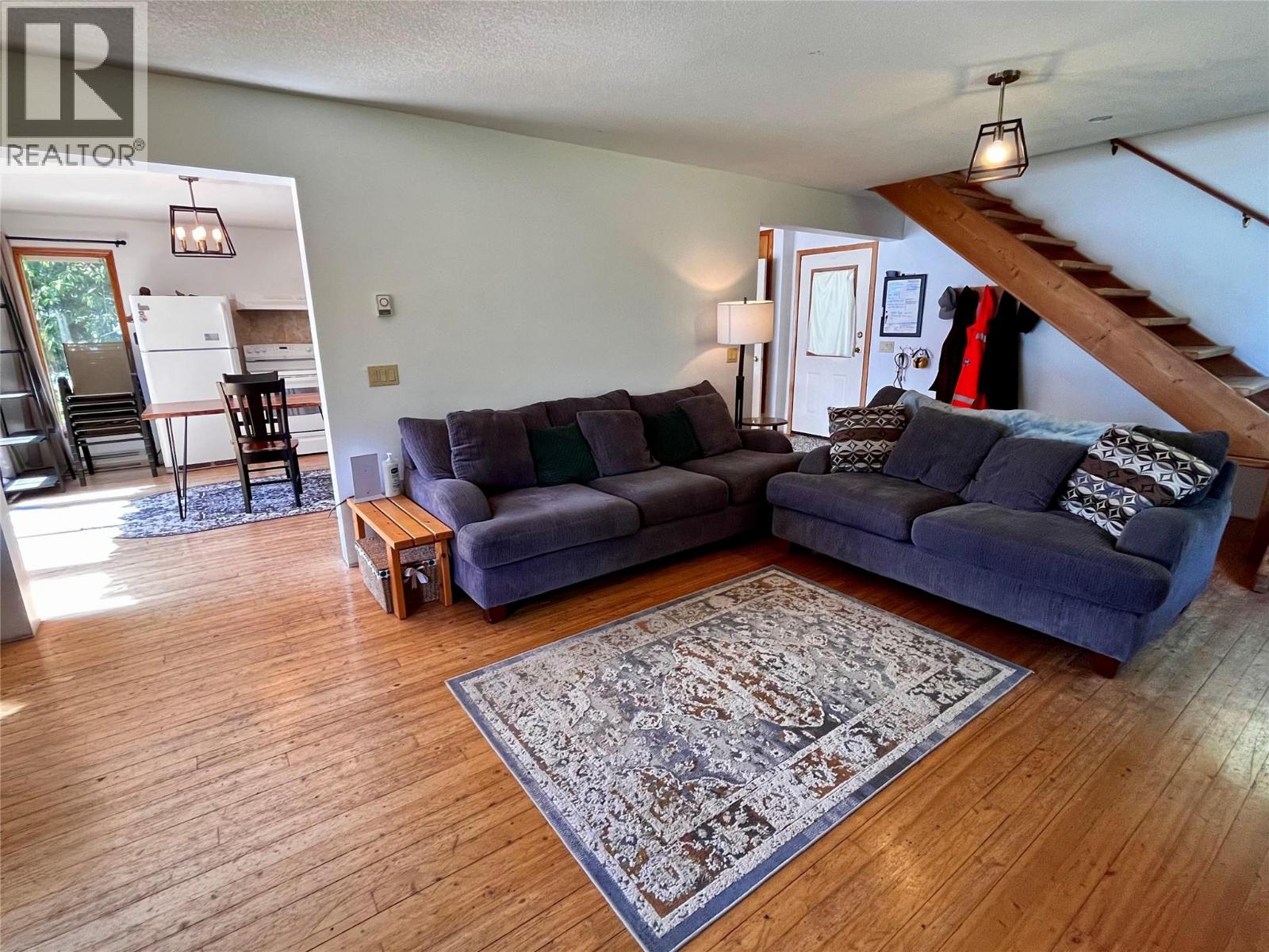 620 Applegrove Road, Fauquier, British Columbia  V0G 1K0 - Photo 22 - 10389030