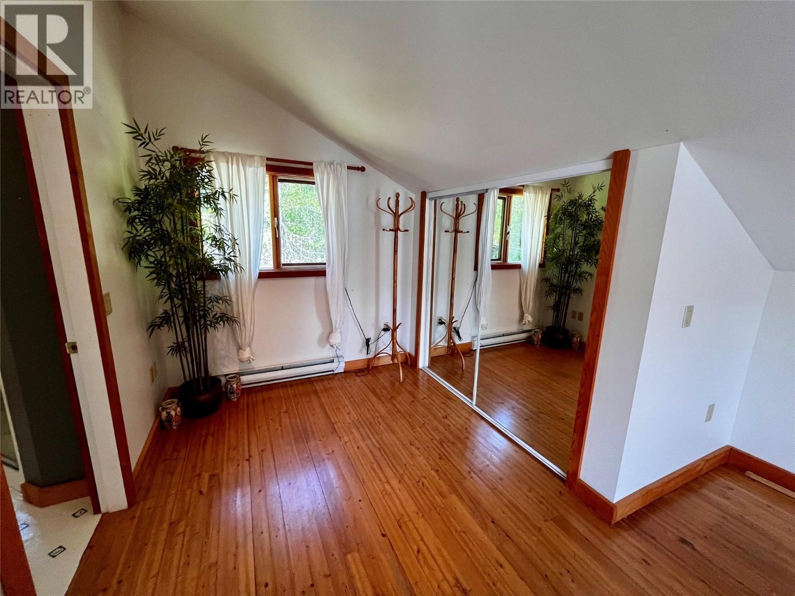 620 Applegrove Road, Fauquier, British Columbia  V0G 1K0 - Photo 34 - 10389030