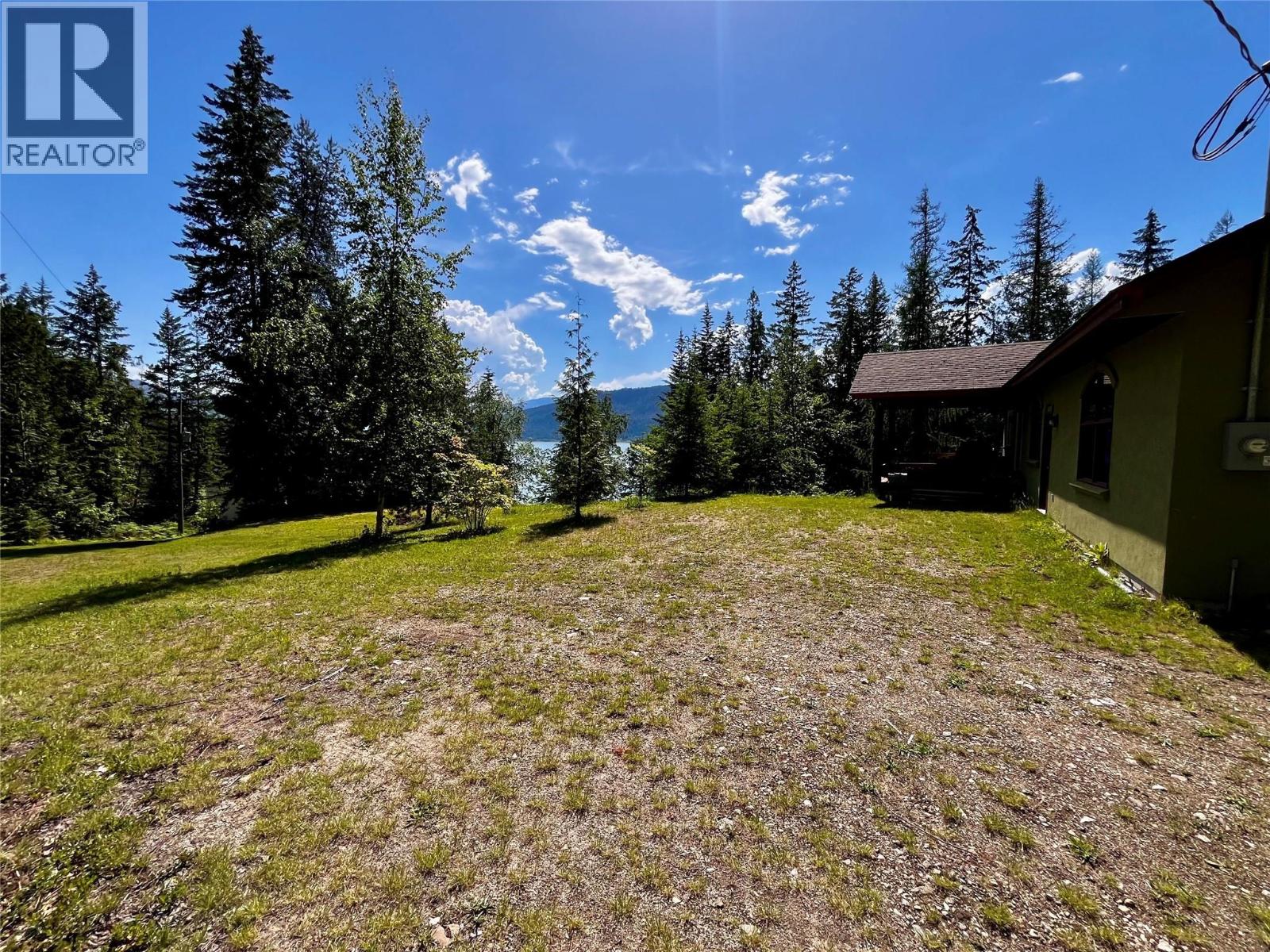 620 Applegrove Road, Fauquier, British Columbia  V0G 1K0 - Photo 60 - 10389030