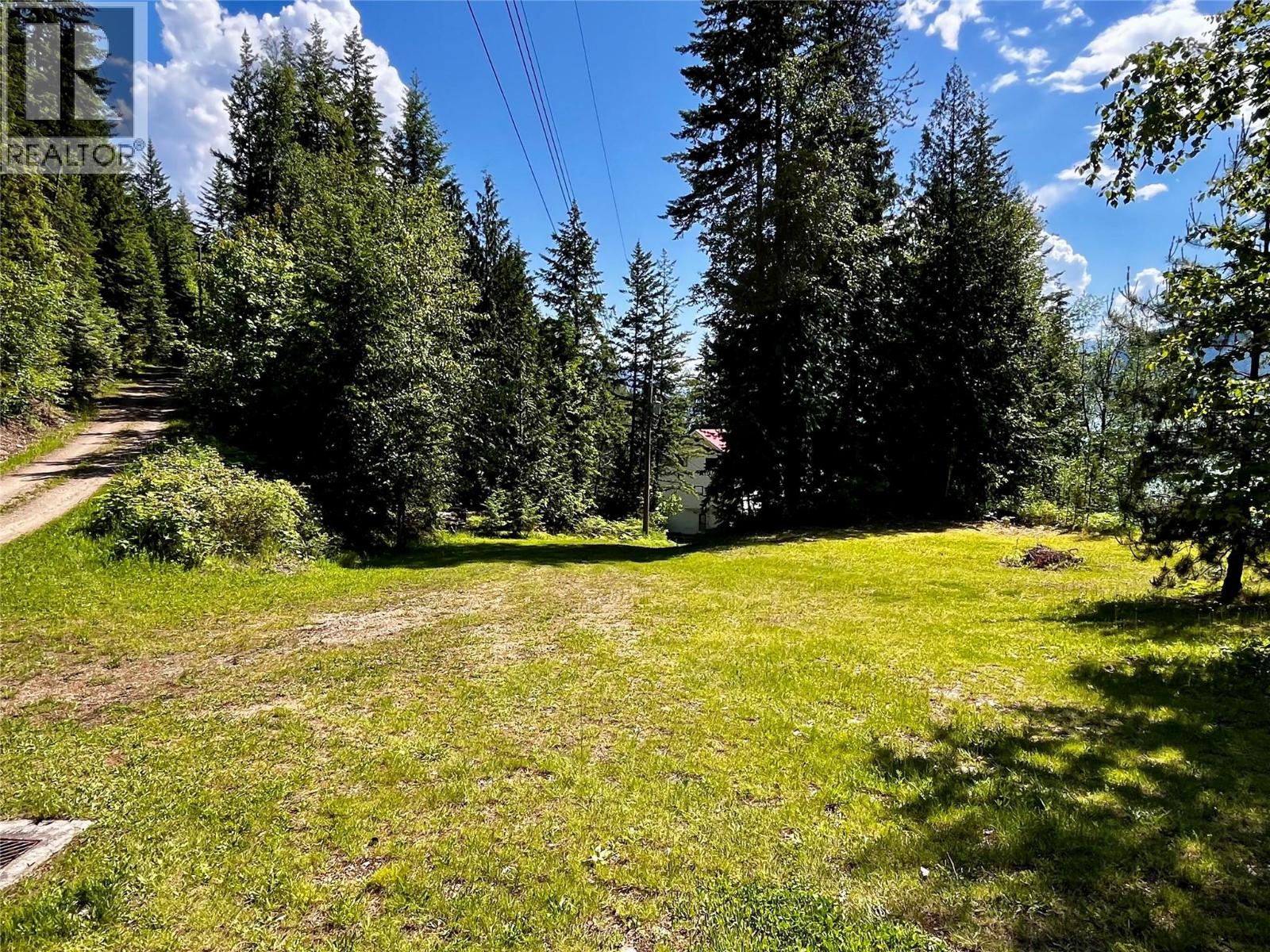 620 Applegrove Road, Fauquier, British Columbia  V0G 1K0 - Photo 61 - 10389030
