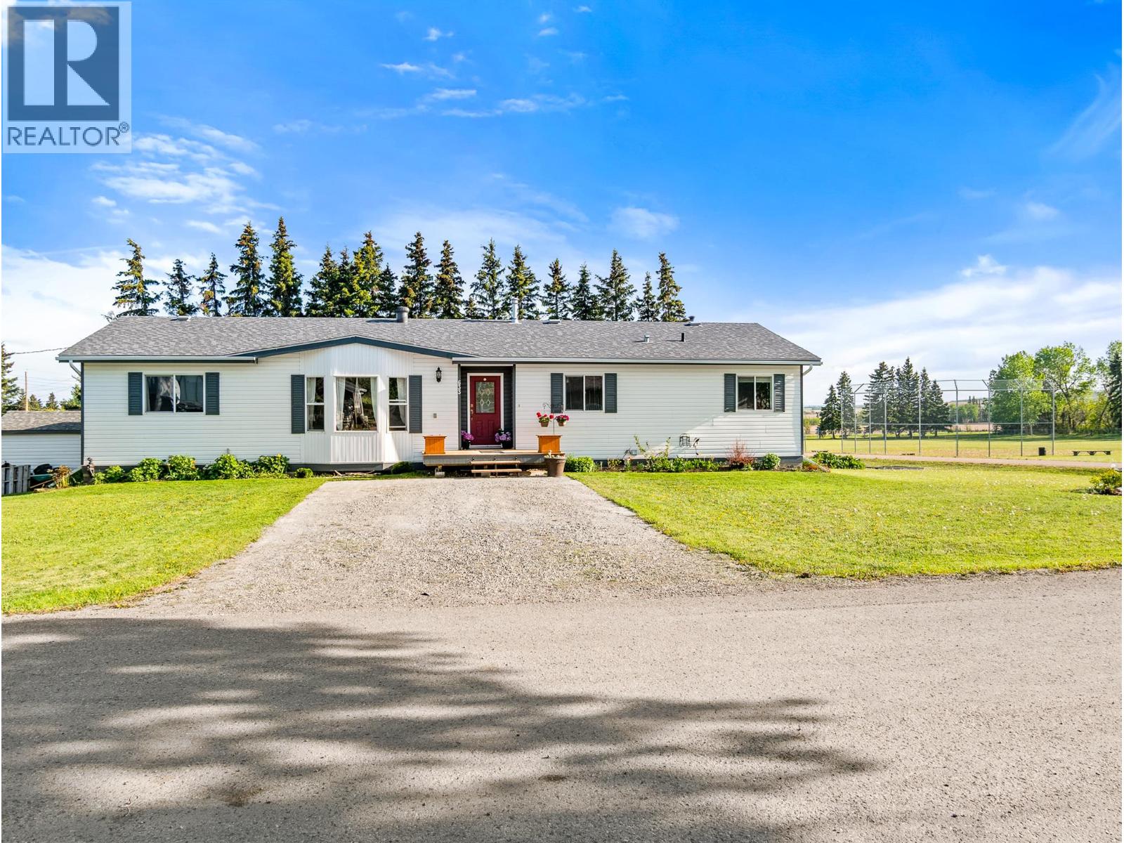 633 404 Avenue, Rolla, British Columbia  V0C 2G0 - Photo 31 - 10390237