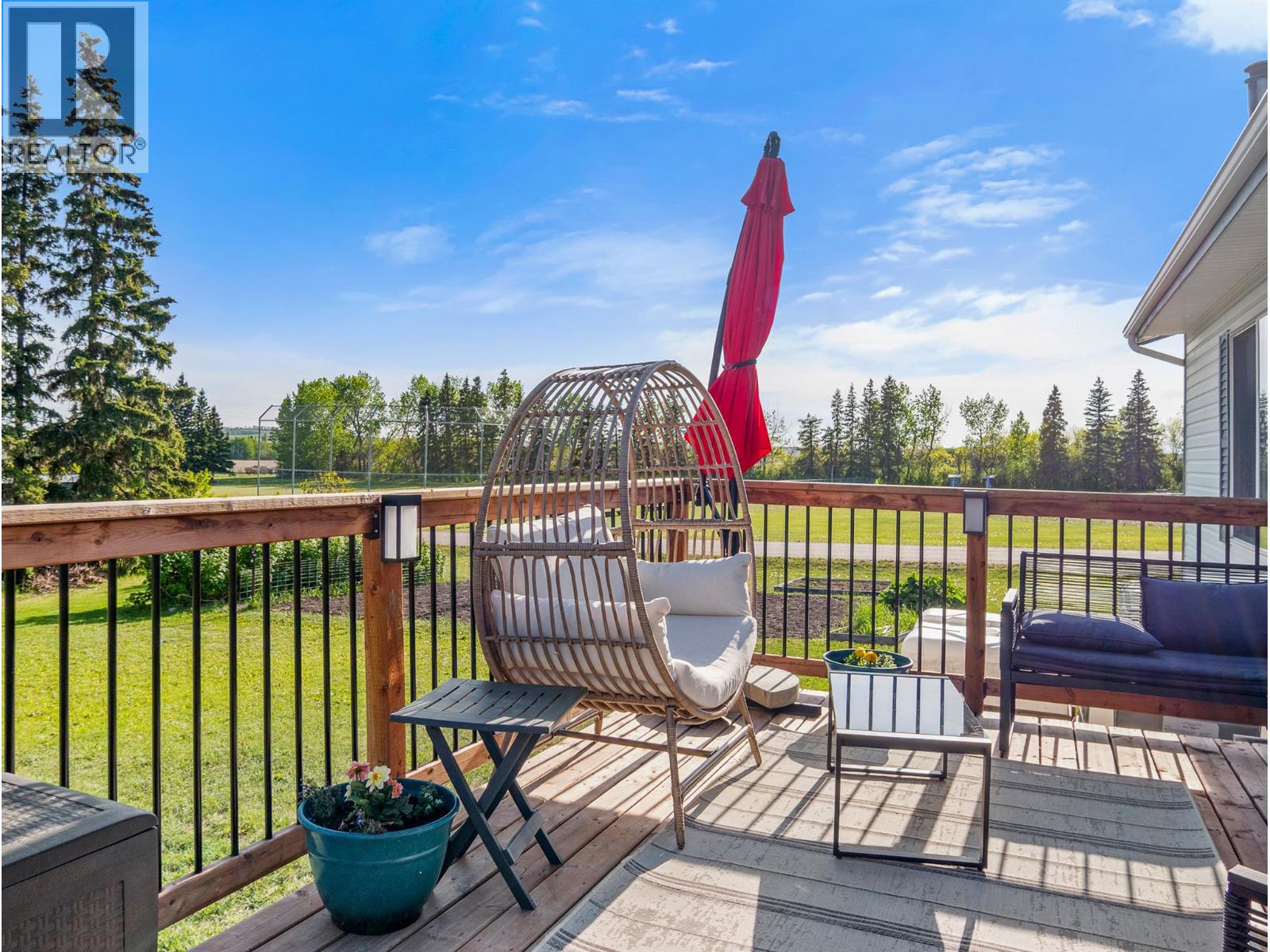 633 404 Avenue, Rolla, British Columbia  V0C 2G0 - Photo 33 - 10390237