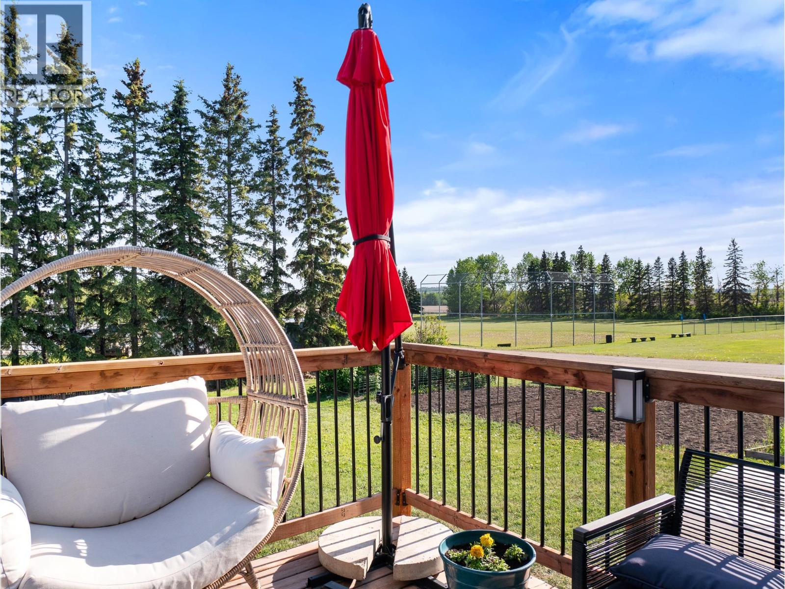 633 404 Avenue, Rolla, British Columbia  V0C 2G0 - Photo 36 - 10390237