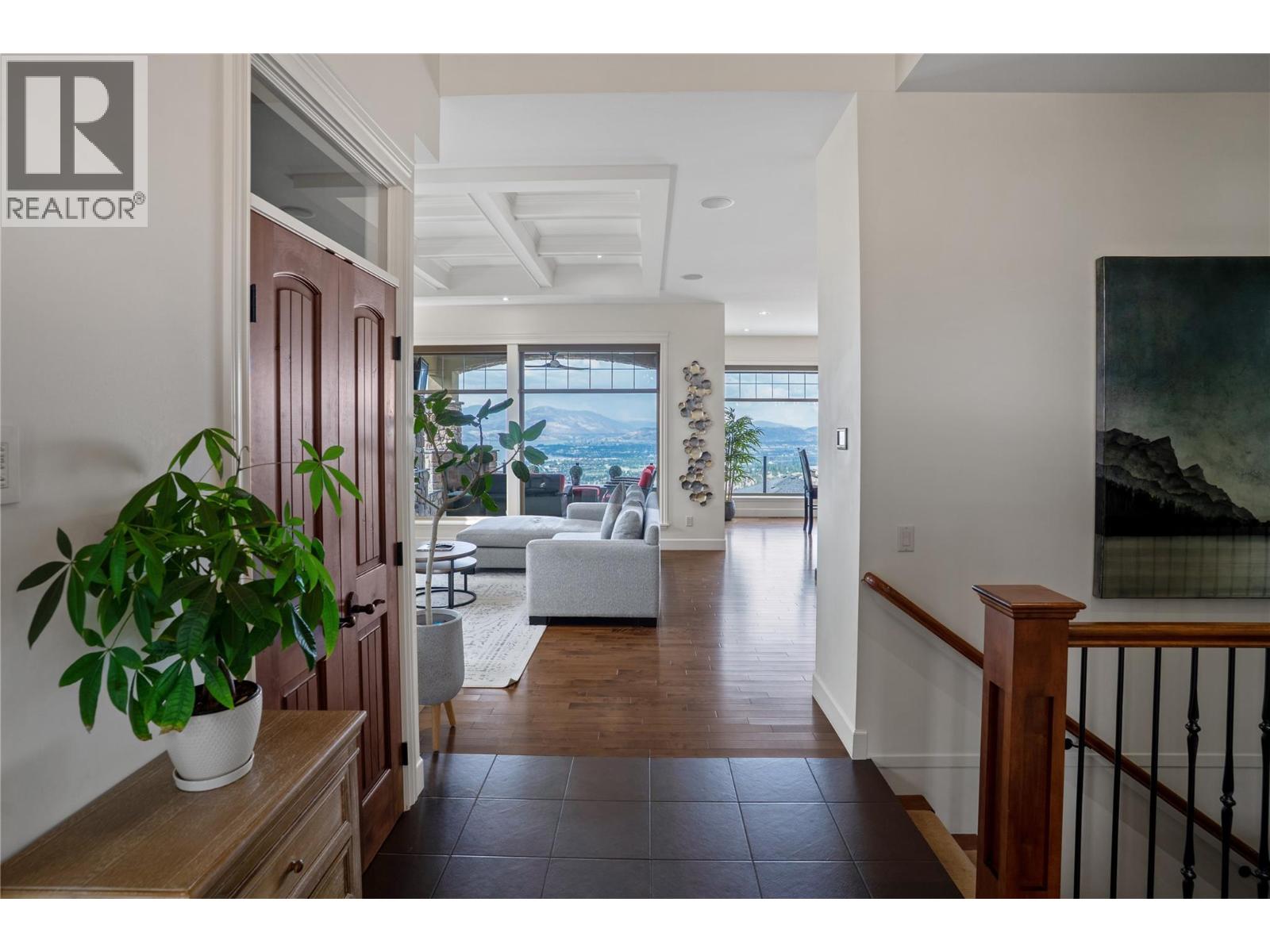 990 Hewetson Avenue, Kelowna, British Columbia  V1W 5H8 - Photo 3 - 10389978