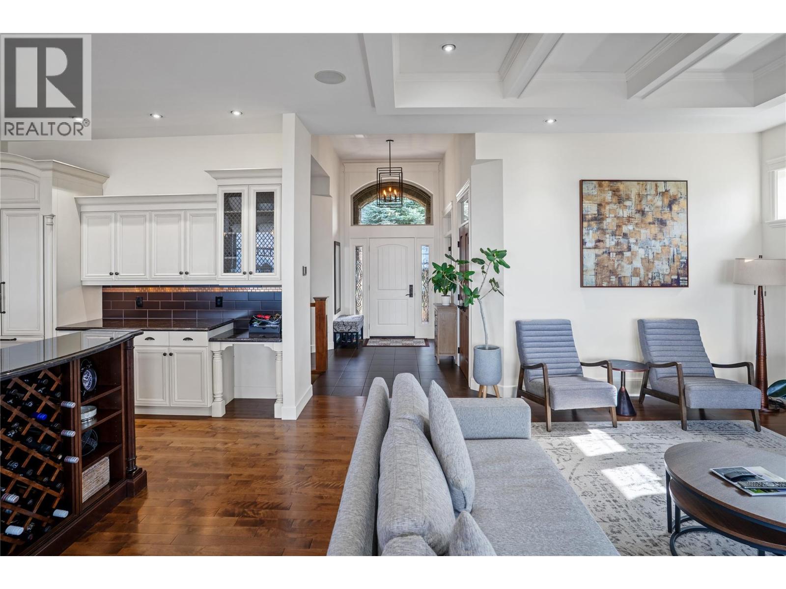 990 Hewetson Avenue, Kelowna, British Columbia  V1W 5H8 - Photo 6 - 10389978