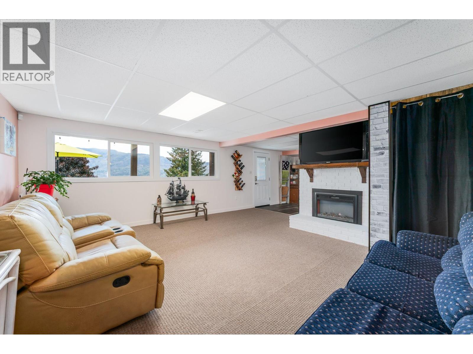 5287 Greata Road, Peachland, British Columbia  V0H 1X2 - Photo 21 - 10389740