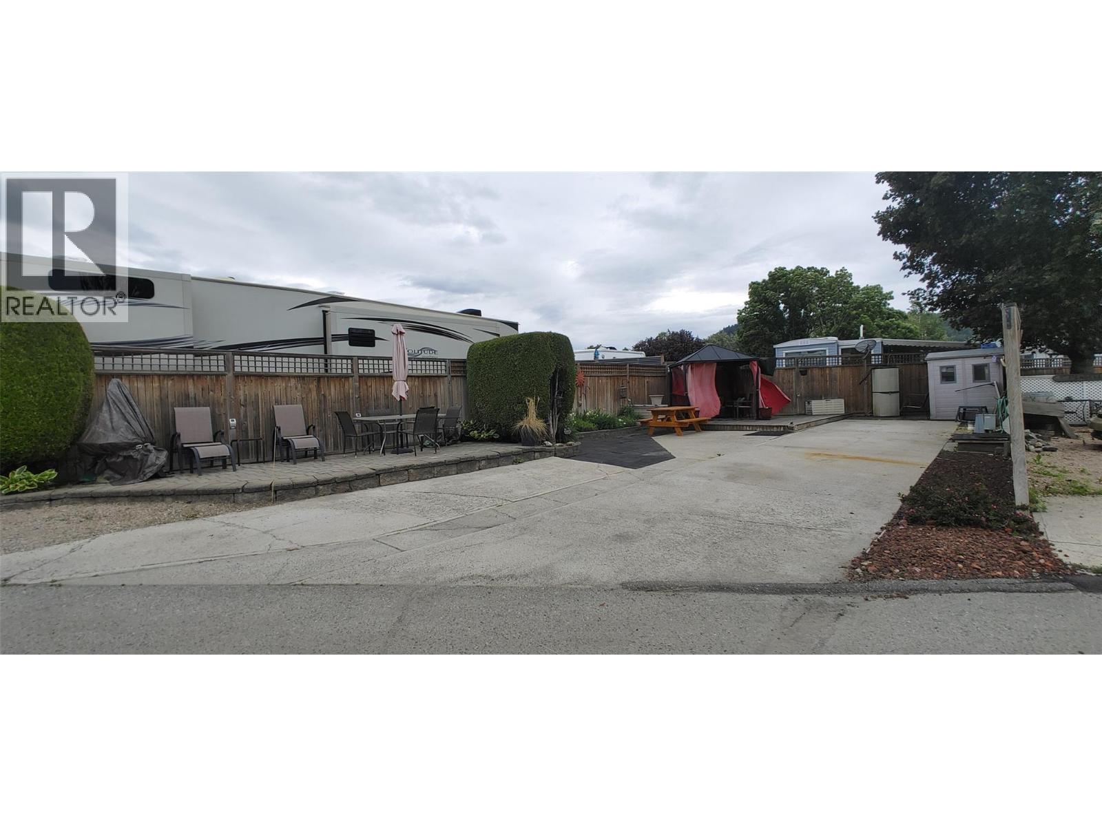 415 Commonwealth Road Unit# 143, Kelowna, British Columbia  V4V 1P4 - Photo 2 - 10390105