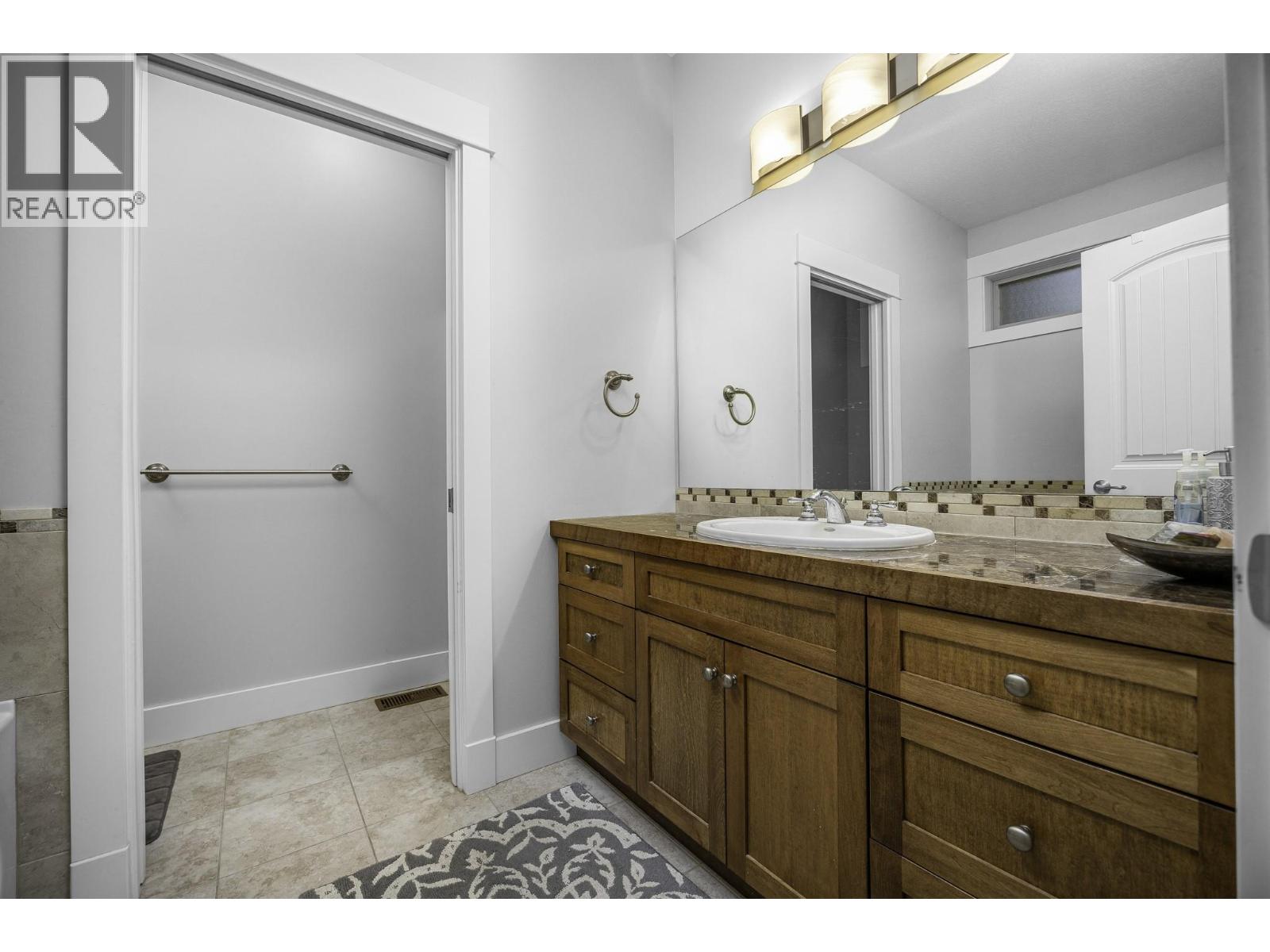 7760 Okanagan Landing Road Unit# 25, Vernon, British Columbia  V1H 1Z4 - Photo 15 - 10389067