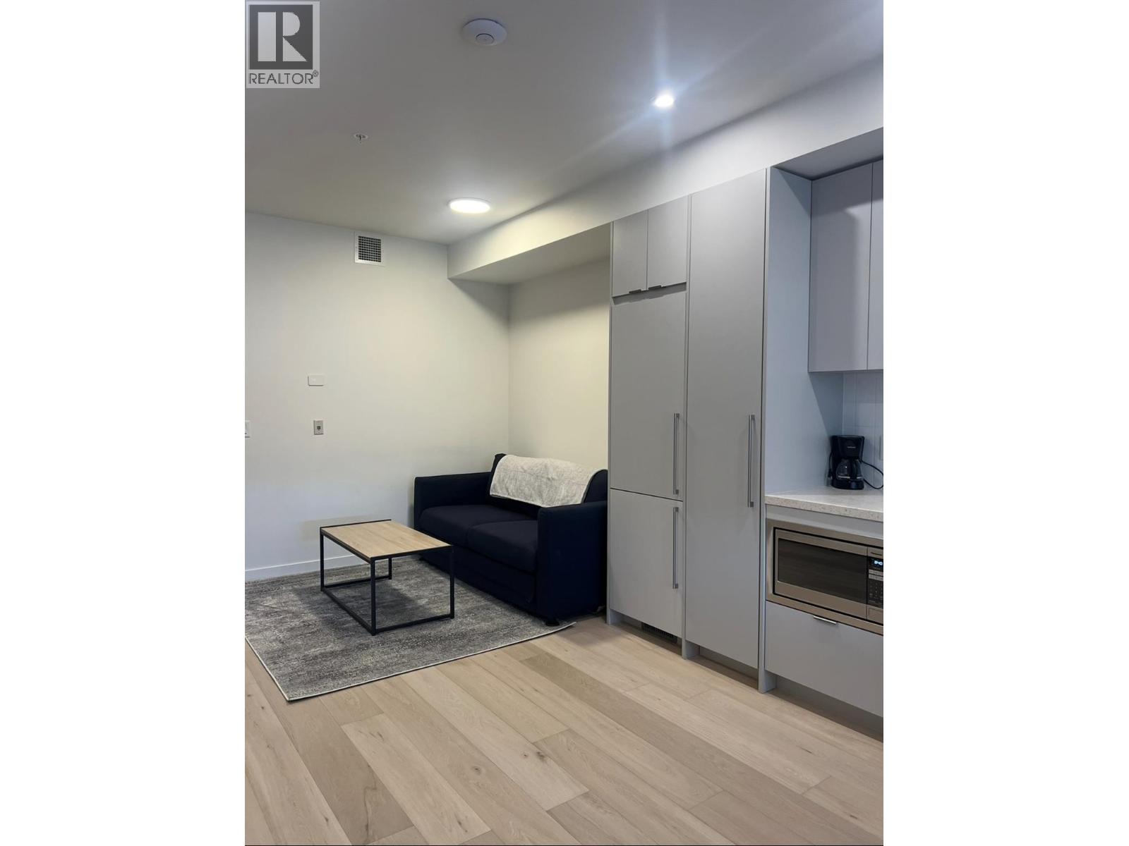 4280 Red Mountain Road Unit# 215, Rossland, British Columbia  V0G 1Y0 - Photo 3 - 10388677