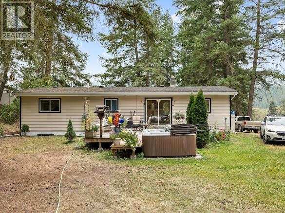 2429 Salmon River Road, Salmon Arm, British Columbia  V1E 4M1 - Photo 1 - 10389980