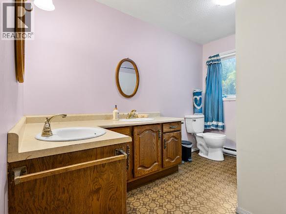 2429 Salmon River Road, Salmon Arm, British Columbia  V1E 4M1 - Photo 21 - 10389980