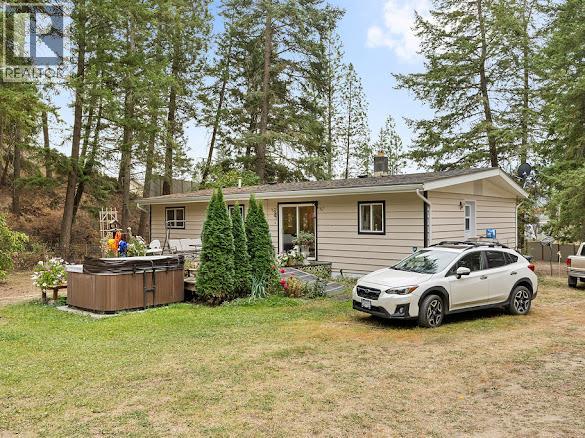 2429 Salmon River Road, Salmon Arm, British Columbia  V1E 4M1 - Photo 3 - 10389980