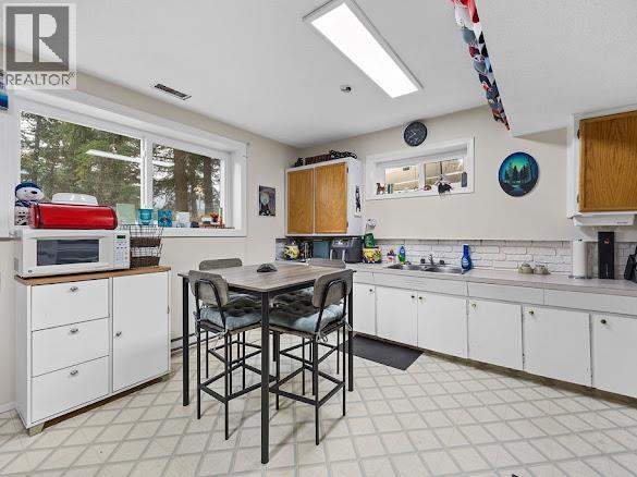2429 Salmon River Road, Salmon Arm, British Columbia  V1E 4M1 - Photo 35 - 10389980