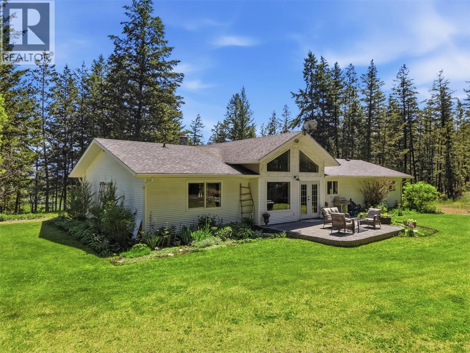 4685 Kamloops Vernon Highway, Westwold, British Columbia  V0E 3B1 - Photo 4 - 10389902