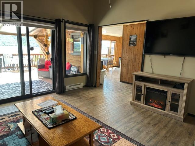 6597 Holiday Beach, Moberly Lake, British Columbia  V0C 1X0 - Photo 11 - 10390239