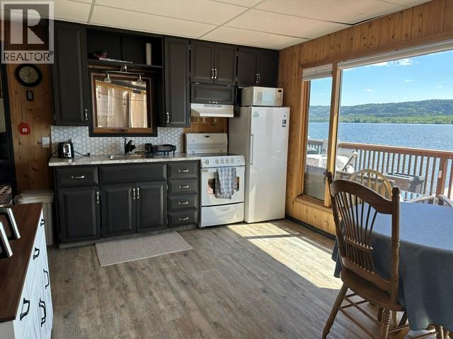6597 Holiday Beach, Moberly Lake, British Columbia  V0C 1X0 - Photo 7 - 10390239