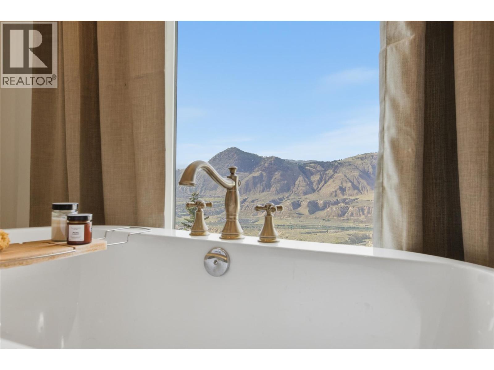 1688 Balsam Place, Kamloops, British Columbia  V2E 0E2 - Photo 41 - 10390060