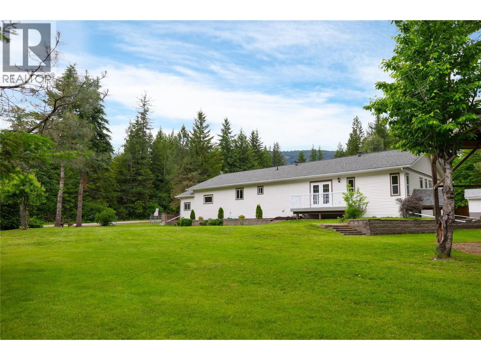 637 Enderby Mabel Lake Road, Enderby, British Columbia  V0E 1V4 - Photo 12 - 10390234
