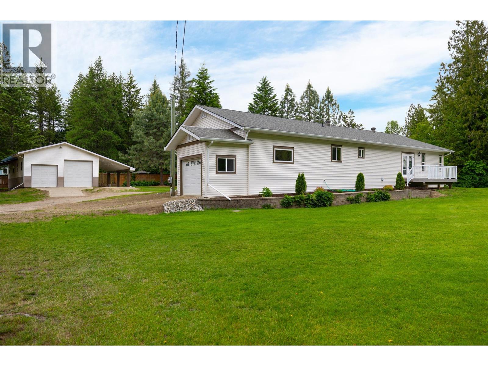 637 Enderby Mabel Lake Road, Enderby, British Columbia  V0E 1V4 - Photo 4 - 10390234