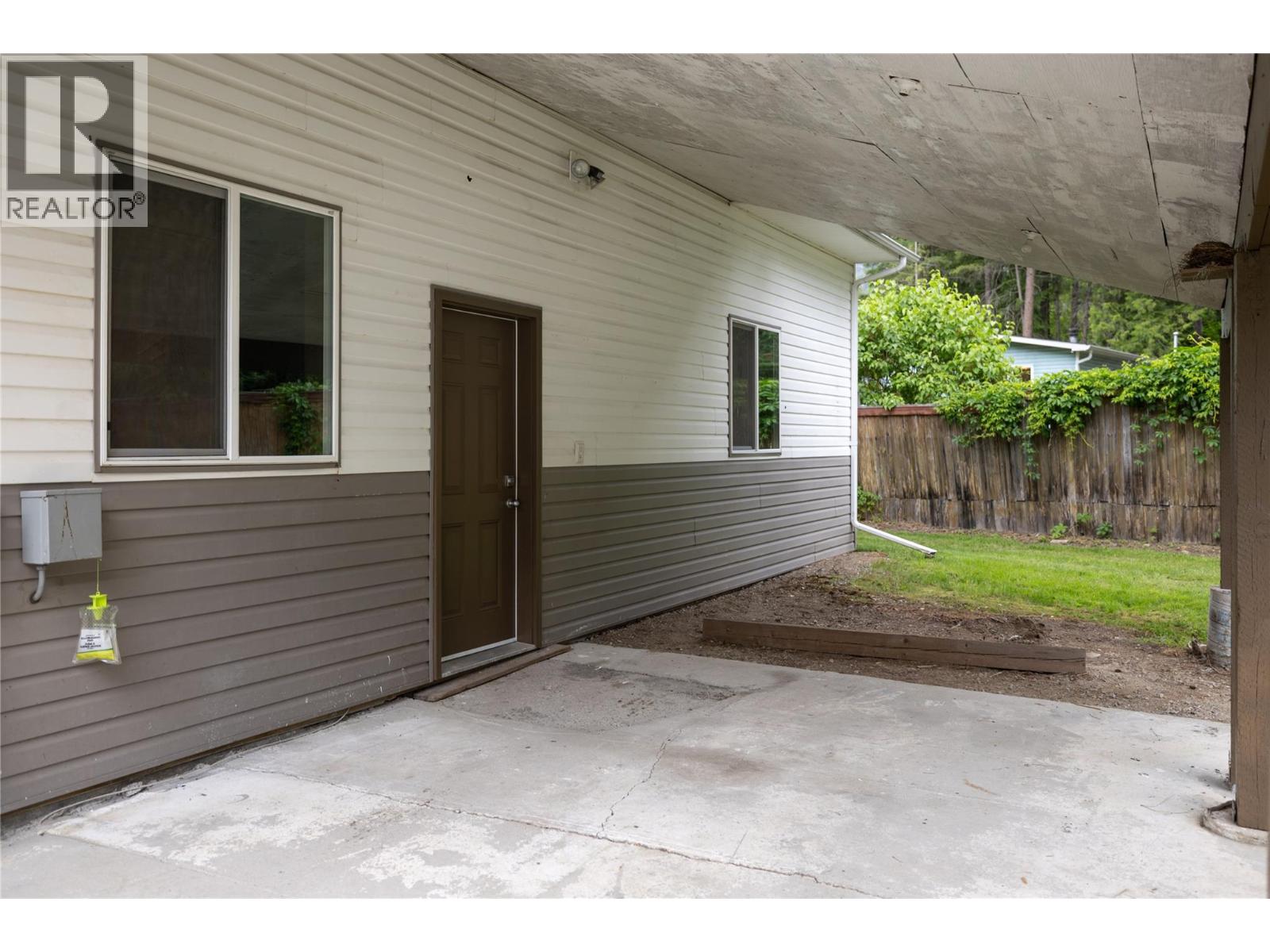 637 Enderby Mabel Lake Road, Enderby, British Columbia  V0E 1V4 - Photo 8 - 10390234