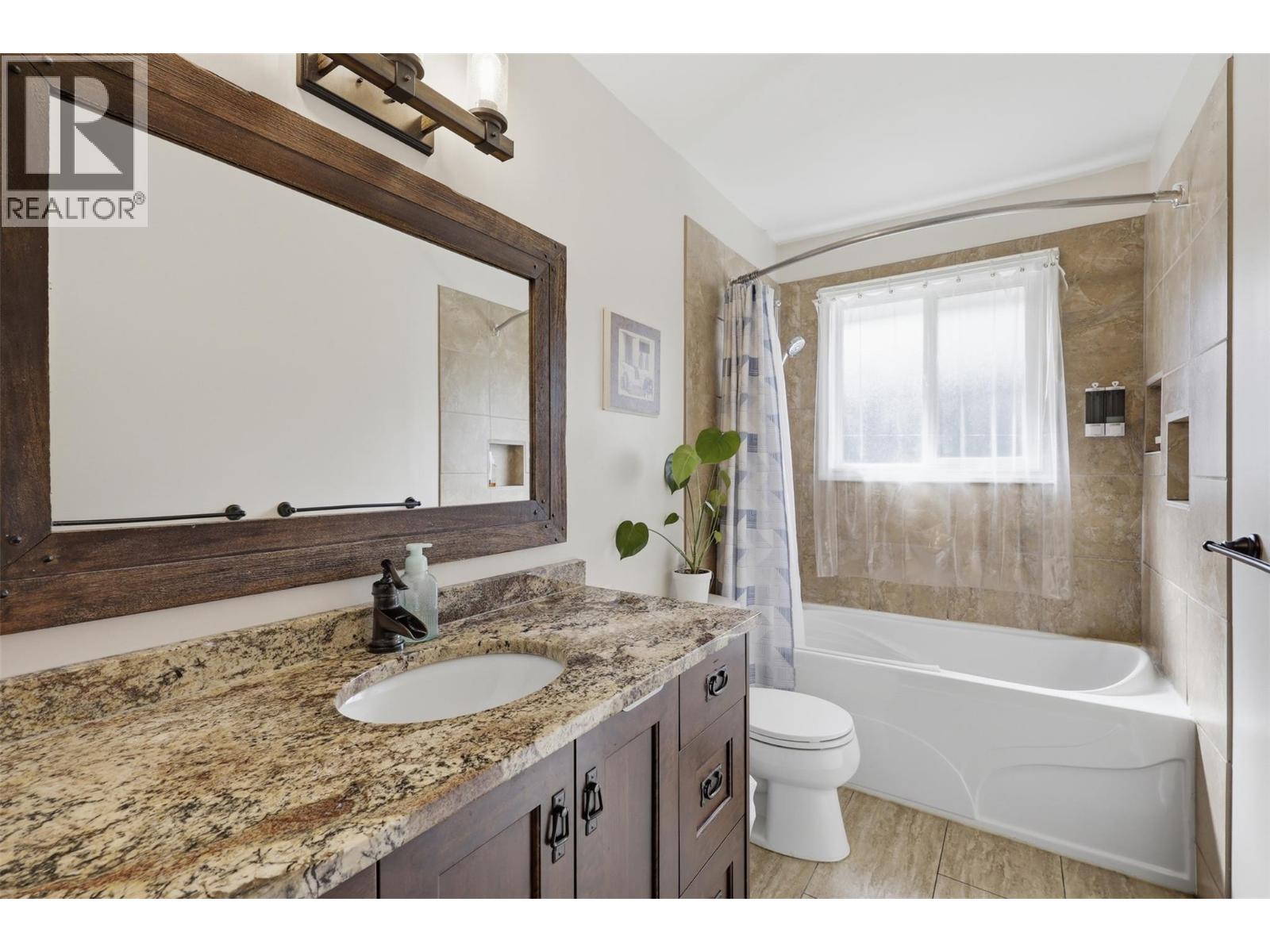 1675 Springhaven Place Place, Kamloops, British Columbia  V2E 1C7 - Photo 37 - 10390205