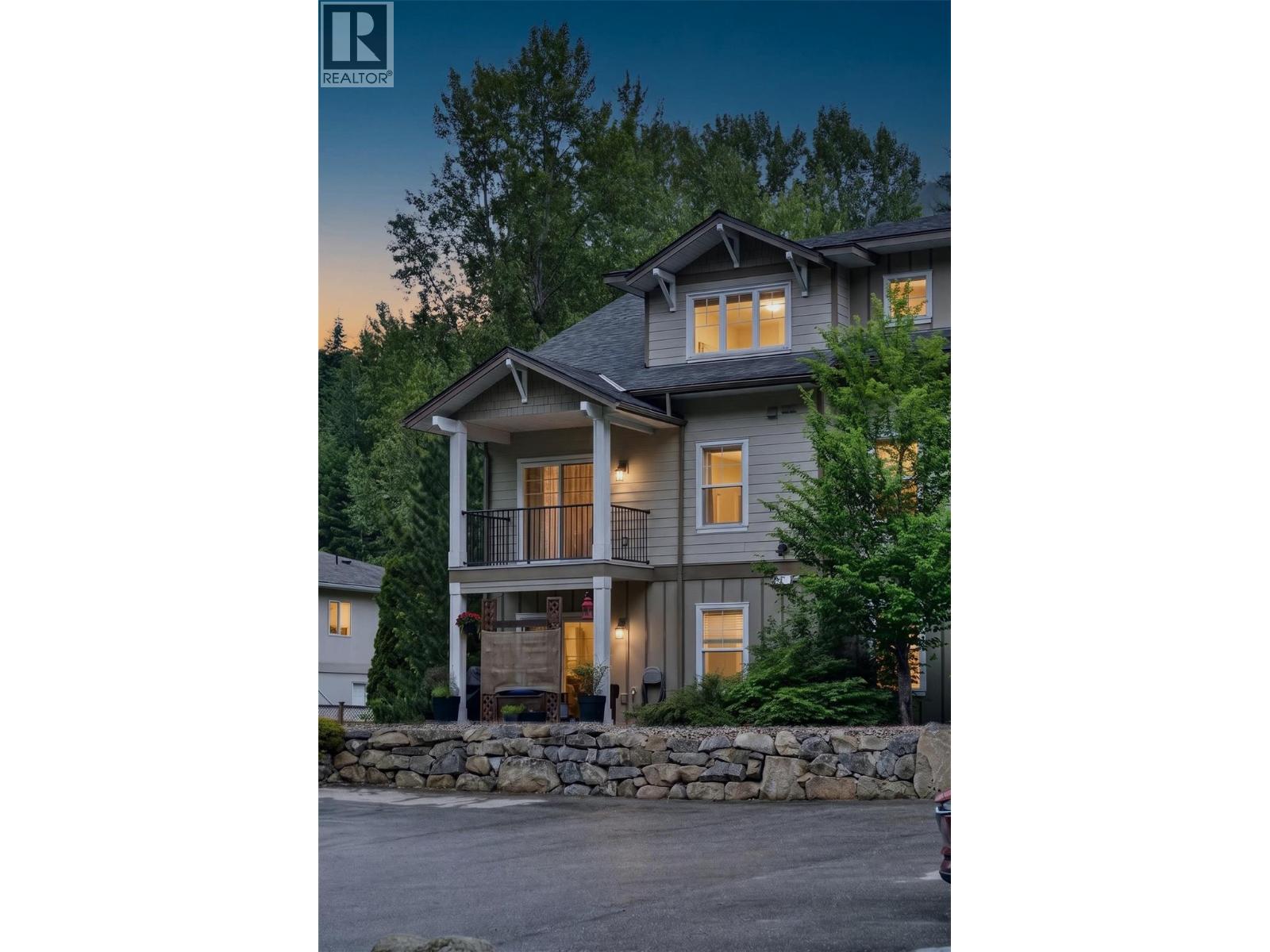2001 Perrier Road Unit# 102, Nelson, British Columbia  V1L 6Y8 - Photo 2 - 10390094
