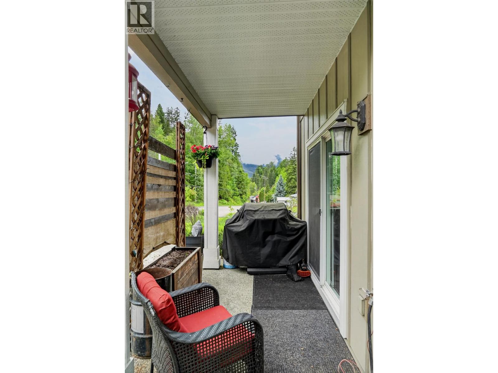 2001 Perrier Road Unit# 102, Nelson, British Columbia  V1L 6Y8 - Photo 37 - 10390094