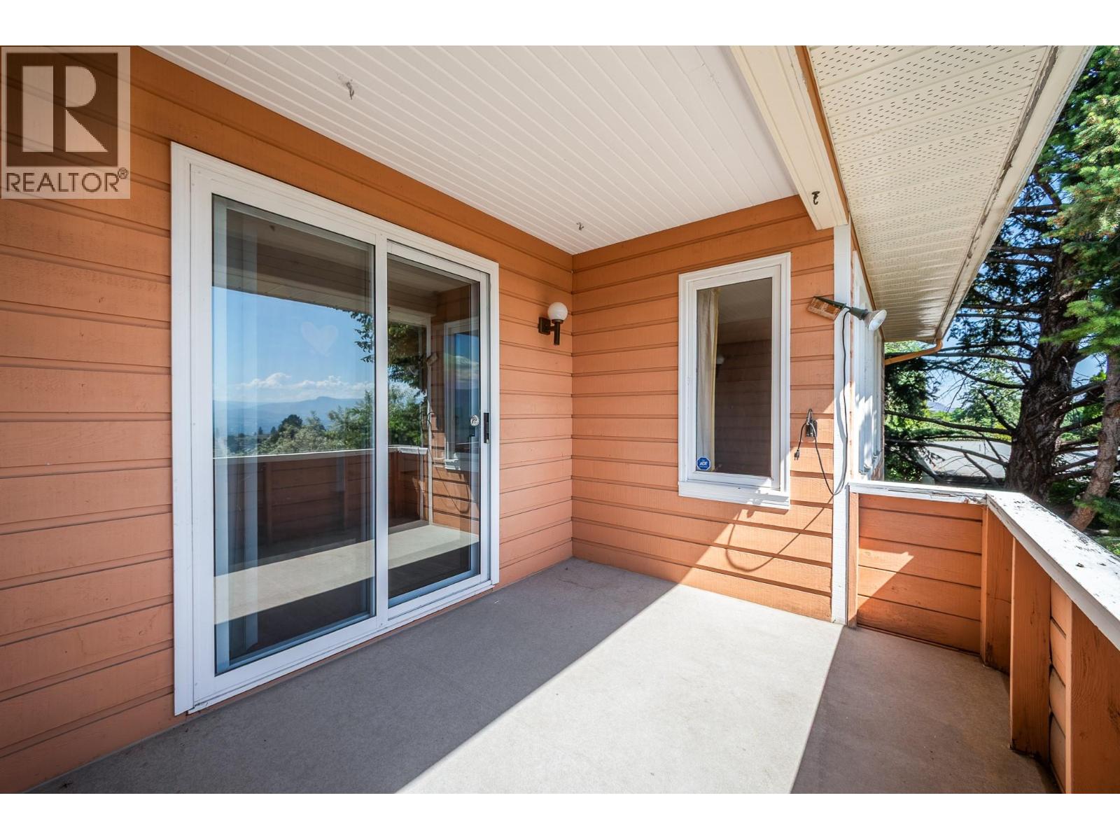 1183 Trevor Drive, West Kelowna, British Columbia  V1Z 3K7 - Photo 6 - 10389966