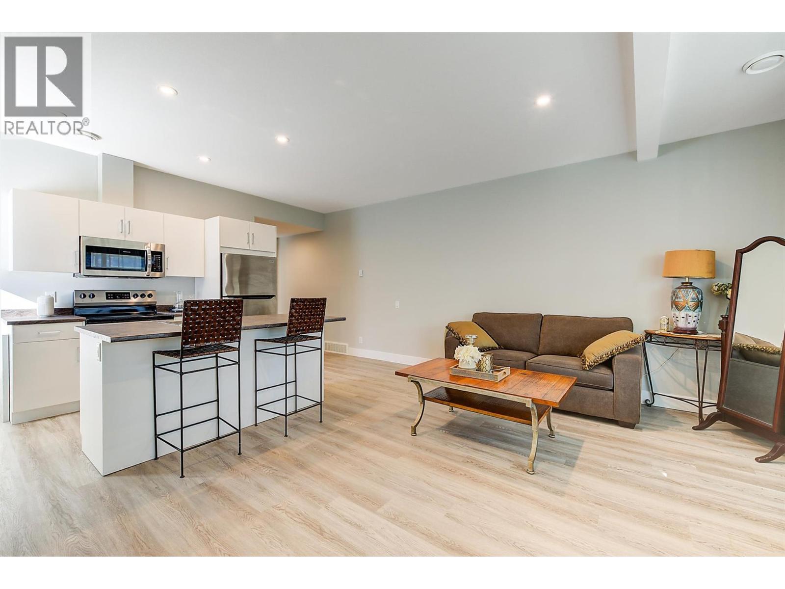 759 Carnoustie Drive, Kelowna, British Columbia  V1P 1V2 - Photo 54 - 10389974