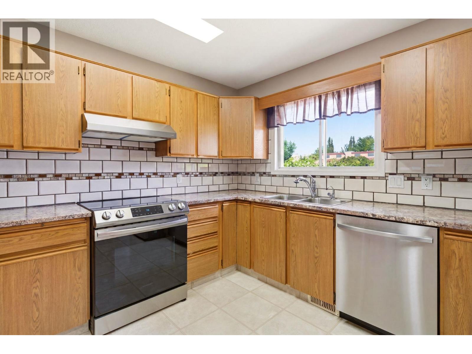 210 Felix Road, Kelowna, British Columbia  V1X 7C9 - Photo 17 - 10389750