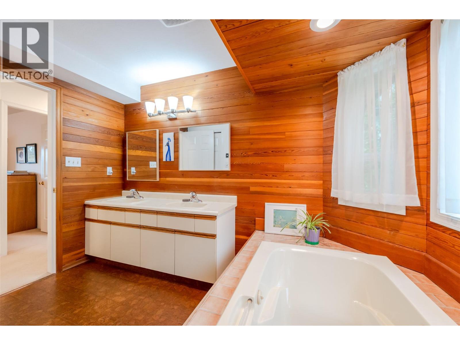 3070 Debeck Road, Naramata, British Columbia  V0H 1N1 - Photo 32 - 10390245