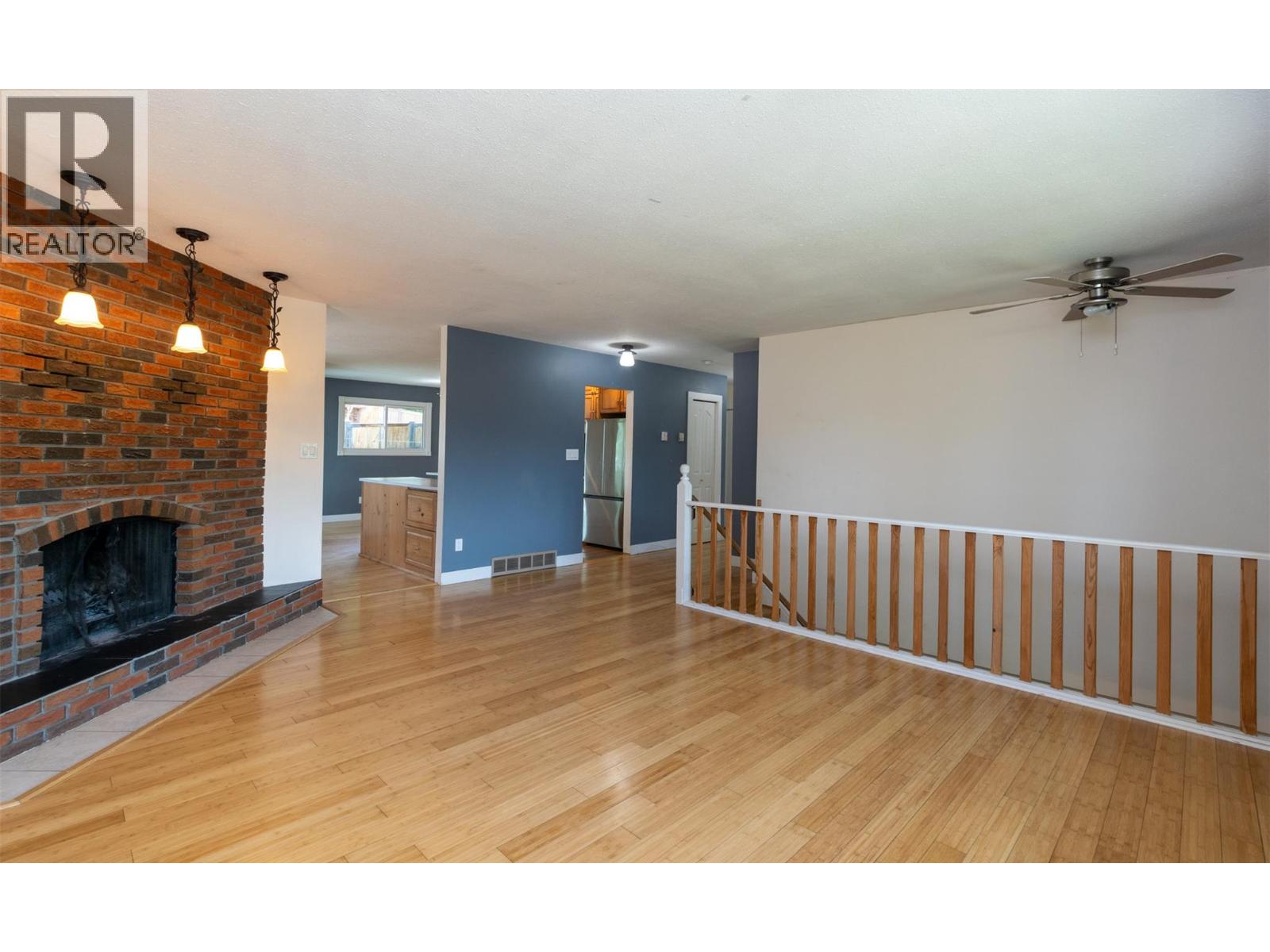 1791 27 Avenue Ne, Salmon Arm, British Columbia  V1E 3X5 - Photo 2 - 10389029