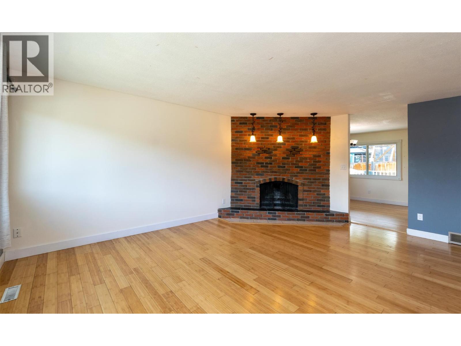 1791 27 Avenue Ne, Salmon Arm, British Columbia  V1E 3X5 - Photo 4 - 10389029