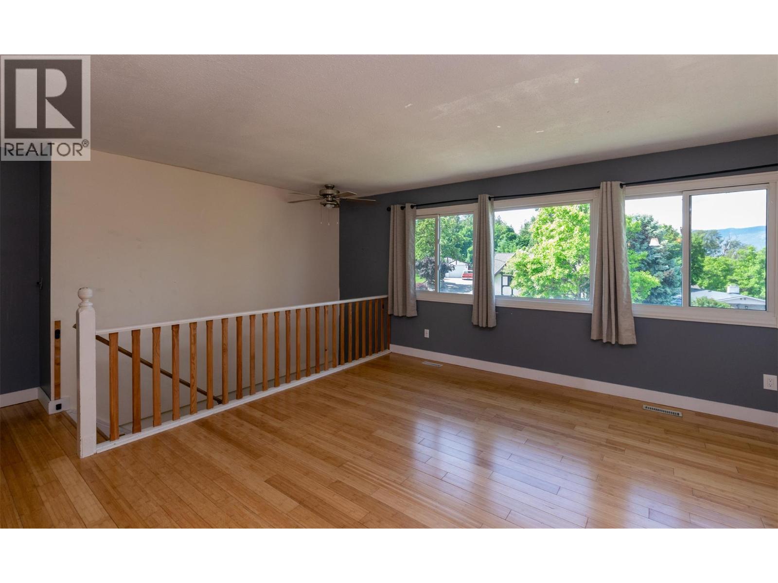 1791 27 Avenue Ne, Salmon Arm, British Columbia  V1E 3X5 - Photo 5 - 10389029