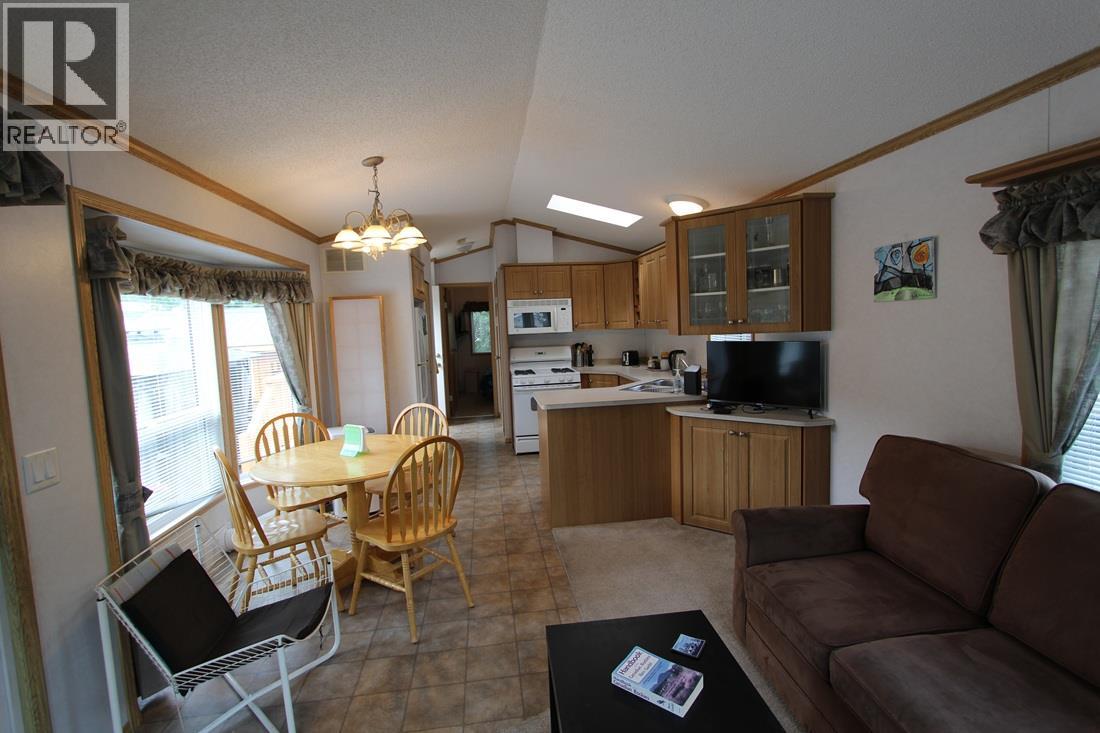 3980 Squilax-Anglemont Road Unit# 251, Scotch Creek, British Columbia  V0E 1M5 - Photo 10 - 10390273