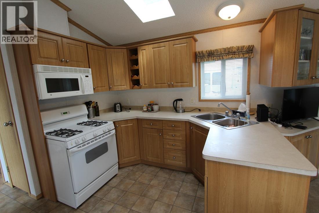 3980 Squilax-Anglemont Road Unit# 251, Scotch Creek, British Columbia  V0E 1M5 - Photo 11 - 10390273