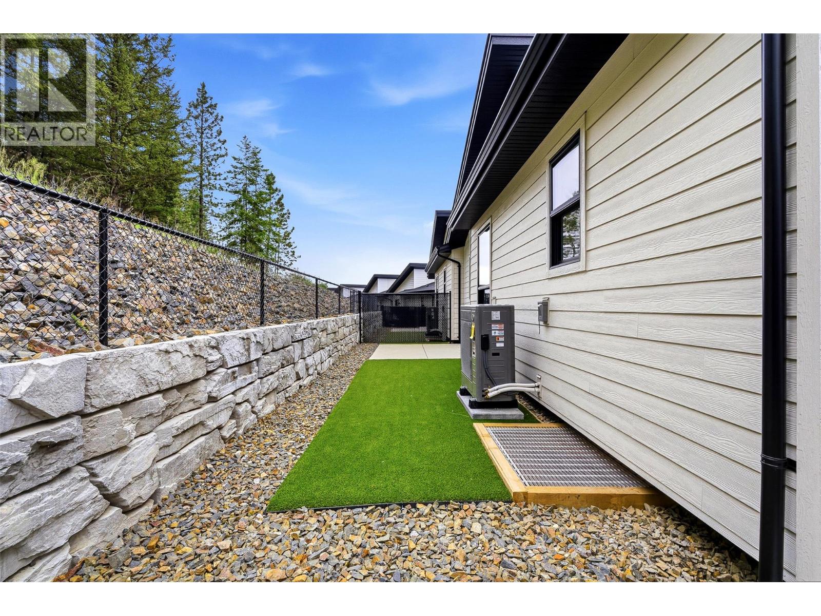 2400 Coldwater Drive Unit# 107, Kamloops, British Columbia  V2E 0E9 - Photo 8 - 10389422