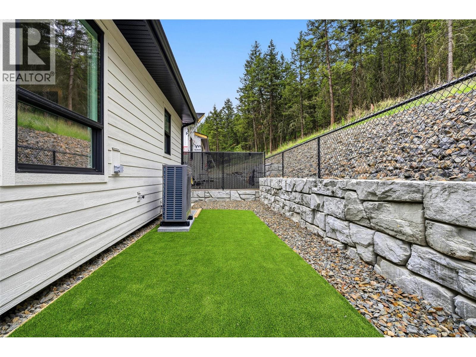 2400 Coldwater Drive Unit# 107, Kamloops, British Columbia  V2E 0E9 - Photo 9 - 10389422
