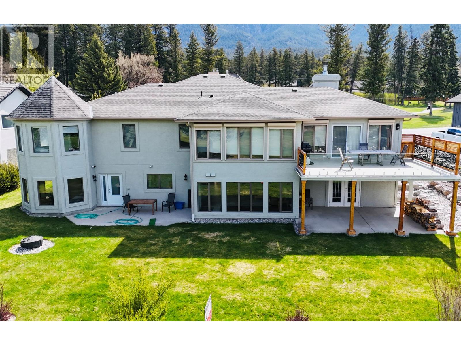 5179 Riverview Road, Fairmont Hot Springs, British Columbia  V0B 1L1 - Photo 1 - 10390271
