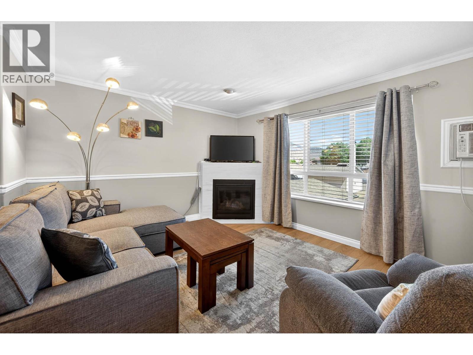 860 Nicolani Drive Unit# 201, Kamloops, British Columbia  V2B 5B3 - Photo 1 - 10389989