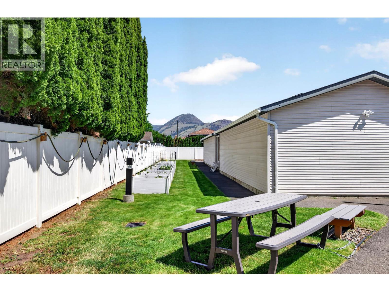 860 Nicolani Drive Unit# 201, Kamloops, British Columbia  V2B 5B3 - Photo 29 - 10389989