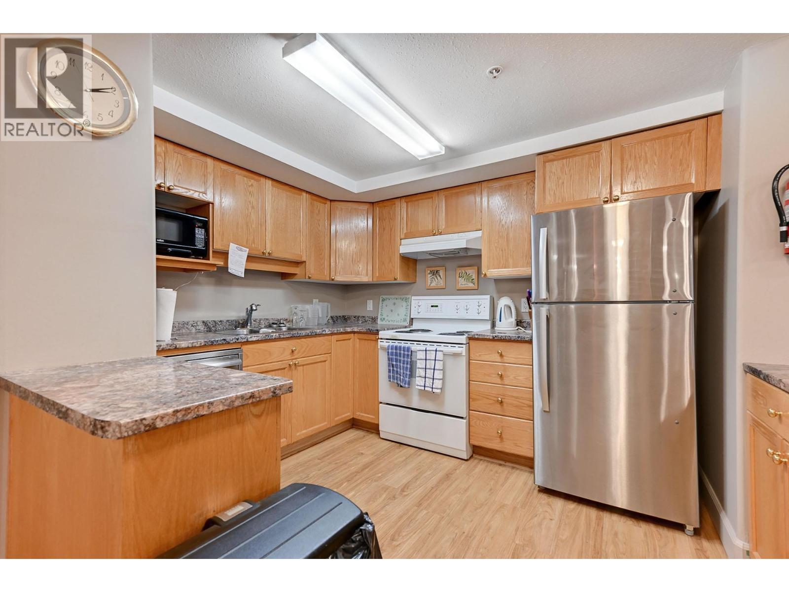 860 Nicolani Drive Unit# 201, Kamloops, British Columbia  V2B 5B3 - Photo 38 - 10389989