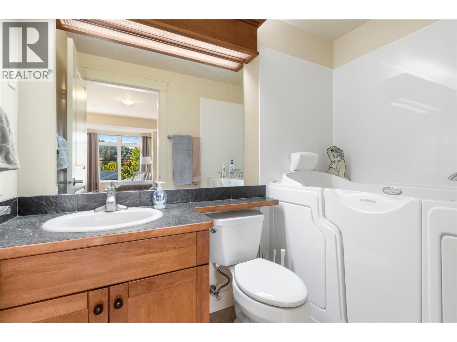 611 Shuswap Street Sw Unit# 103, Salmon Arm, British Columbia  V1E 0A2 - Photo 14 - 10389725