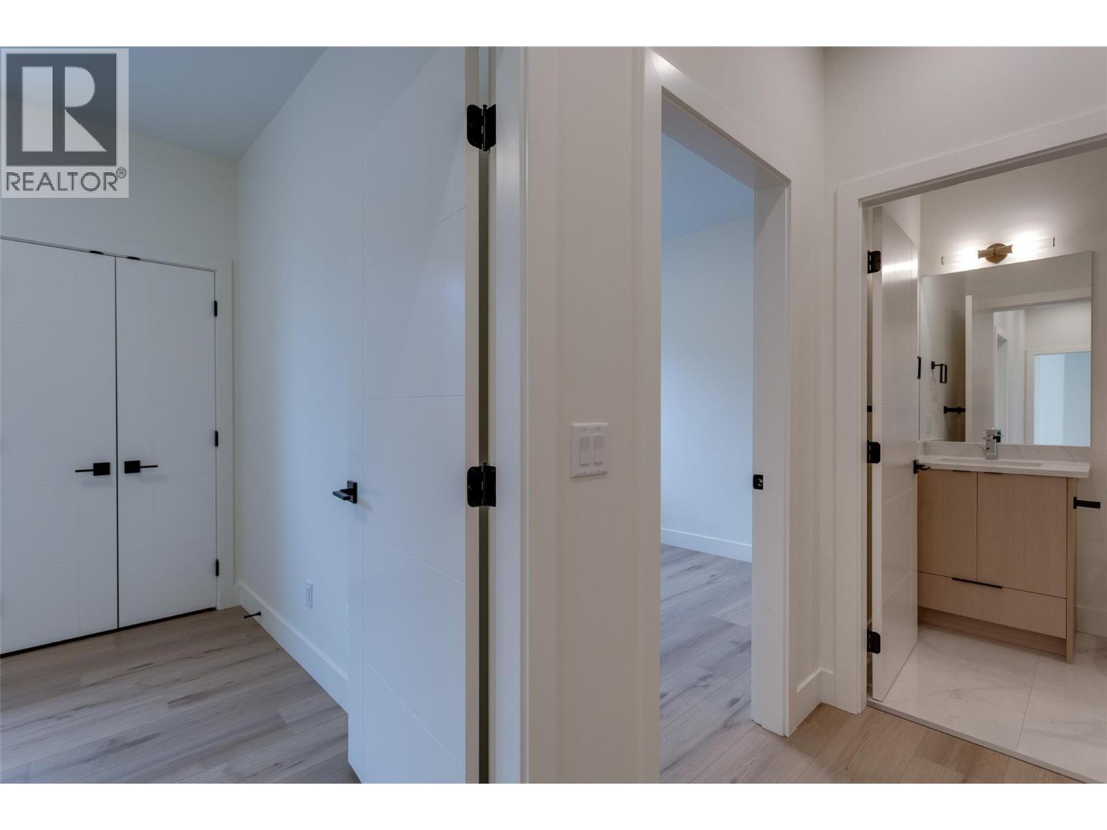 796 Glenwood Avenue Unit# 2, Kelowna, British Columbia  V1Y 5M5 - Photo 23 - 10389614