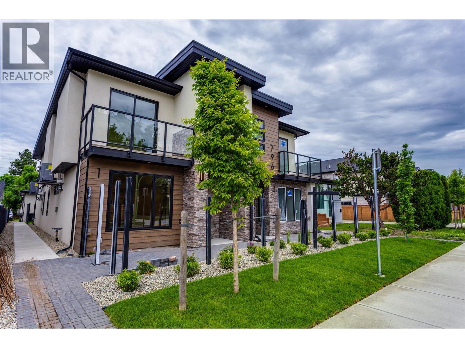 796 Glenwood Avenue Unit# 2, Kelowna, British Columbia  V1Y 5M5 - Photo 3 - 10389614